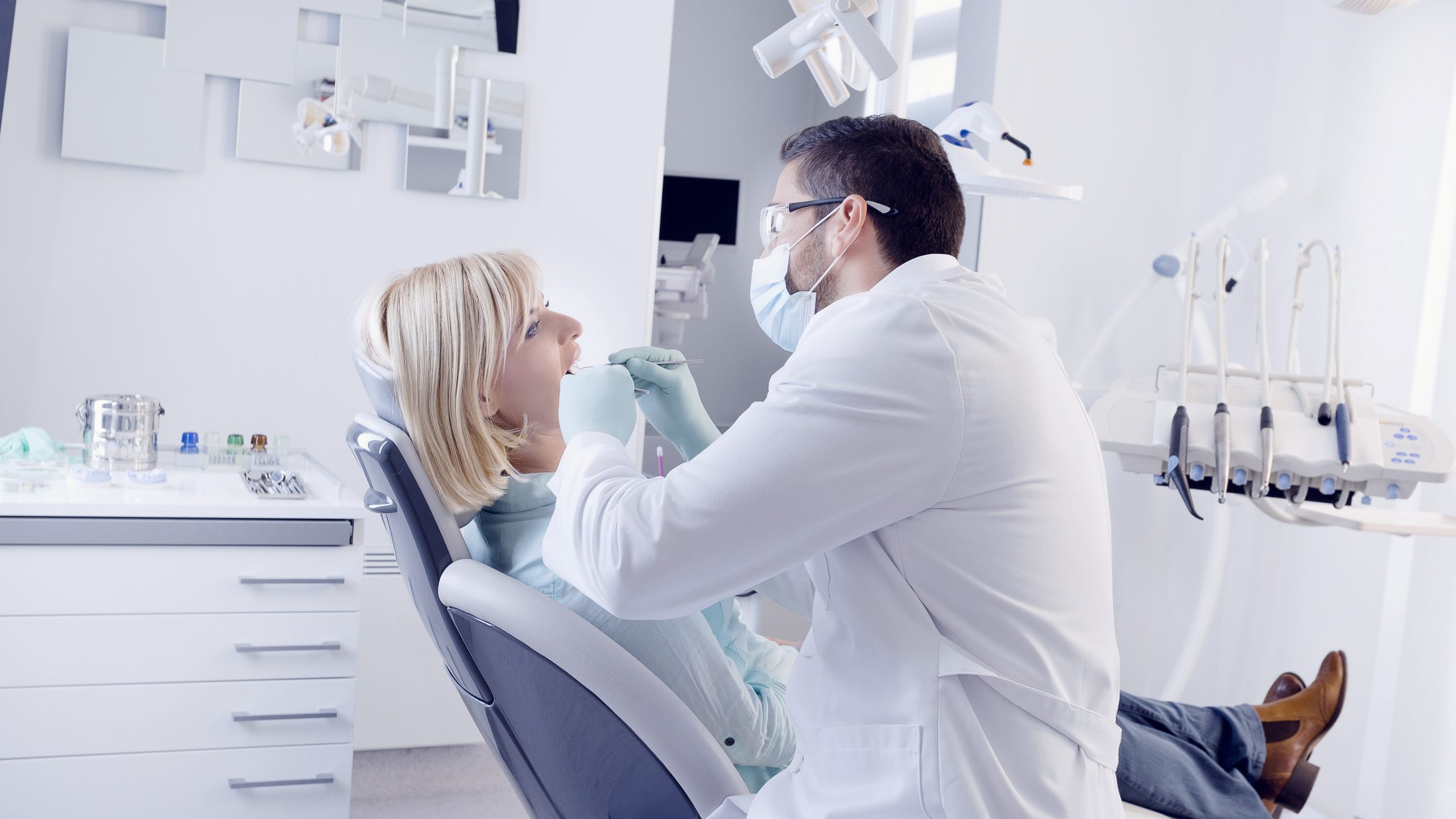 Dentist in Weatogue, CT